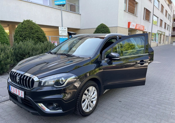 Suzuki SX4 cena 57999 przebieg: 102000, rok produkcji 2017 z Szczecin małe 704